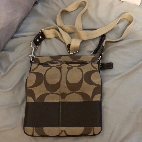 Handbags - Coach satchel